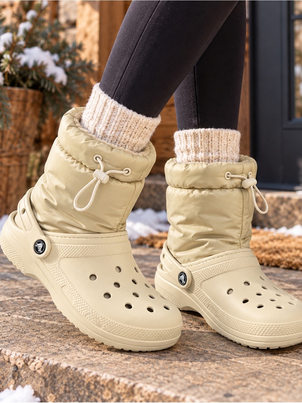 Crocs Classic Lined Neo Puff Boot Stucco Beige M10 W12 NWT Winter Clog Gorpcore
